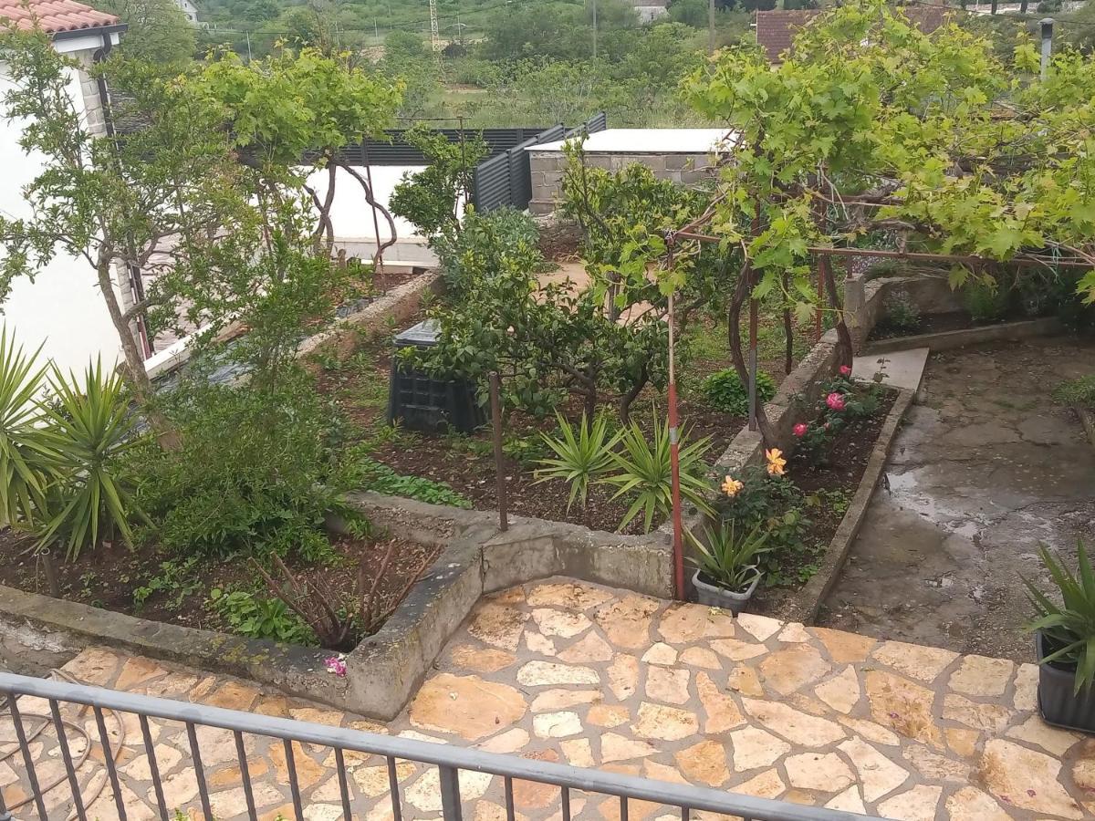 Apartments Tomina Donje Selo na Šolti Zewnętrze zdjęcie